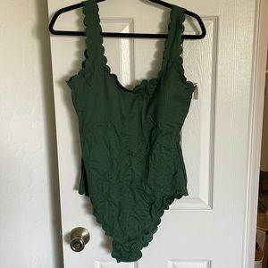 Aerie textured scoop neck one piece swimsuit